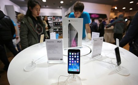 Компания Apple подняла на треть цены на последние модели iPhone